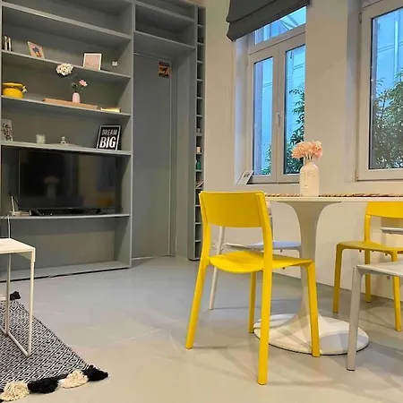 Heart Of The Apartment *